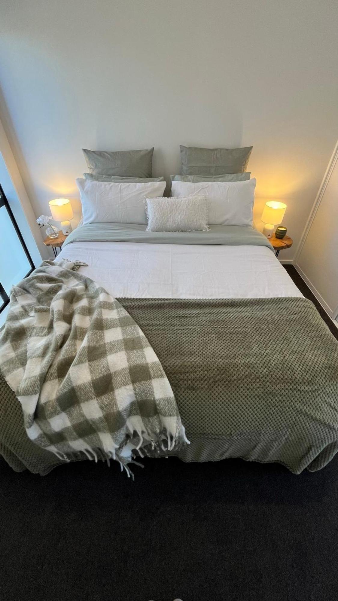 Luxury 2 Bedroom By St James Park Christchurch Exterior foto
