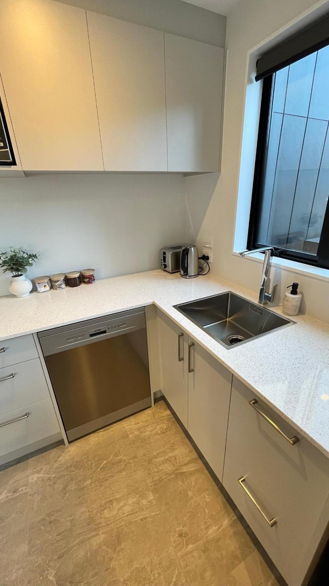 Luxury 2 Bedroom By St James Park Christchurch Exterior foto